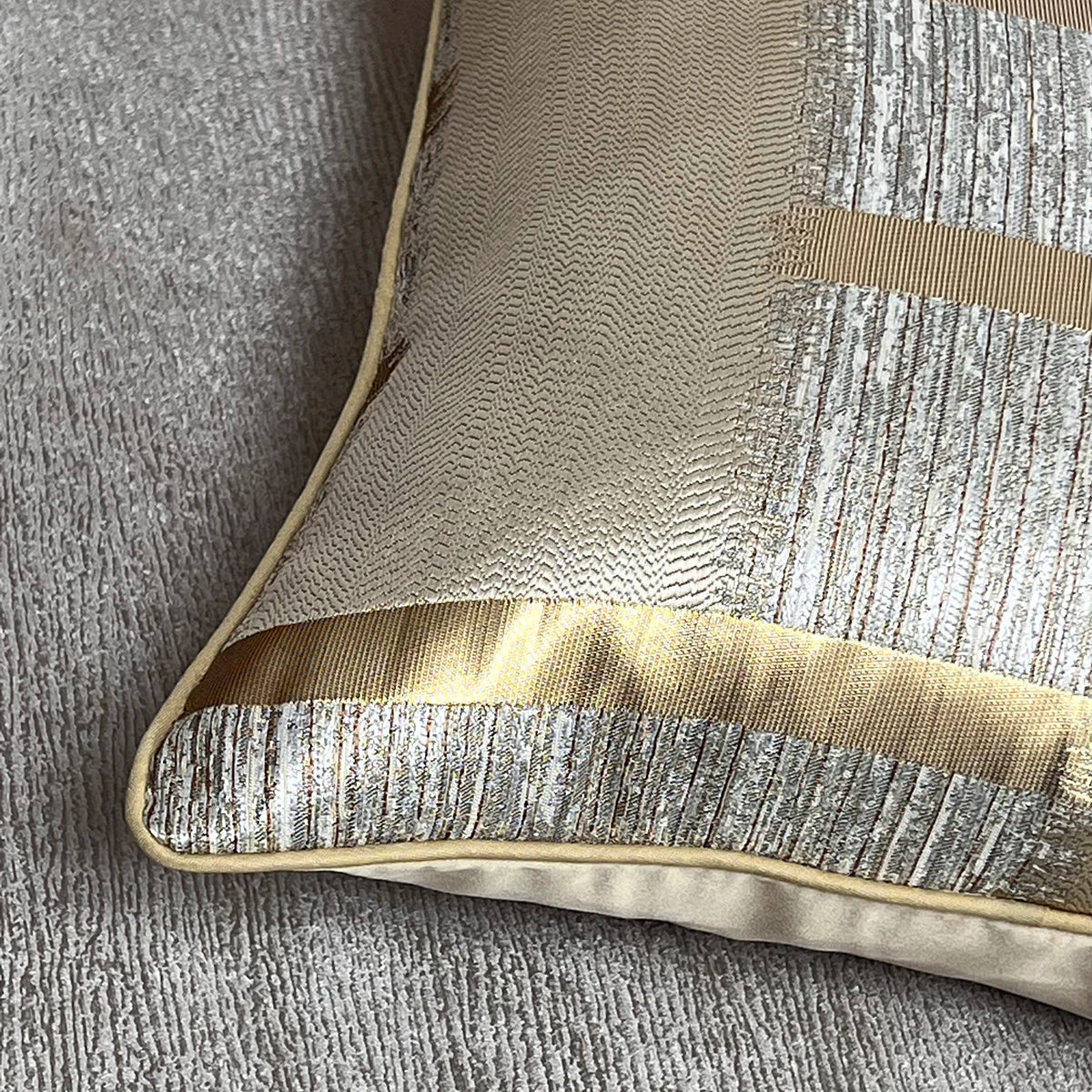 Shiny Gold Stripe Decoration Pillowcase
